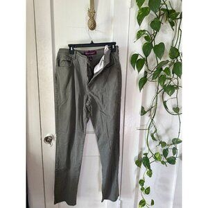 Gloria Vanderbilt women’s size 14 long green pants